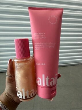 Saltaire Body oil and lotion set